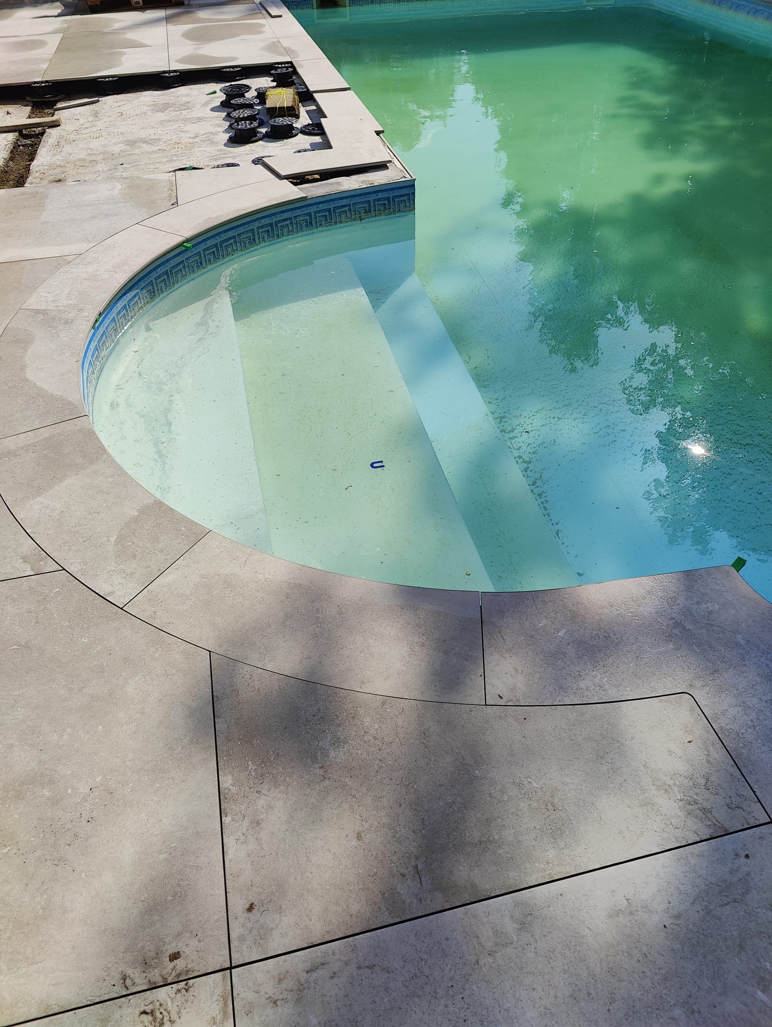 Margelle antidérapante terrasse piscine Gironde — Ceram Unique